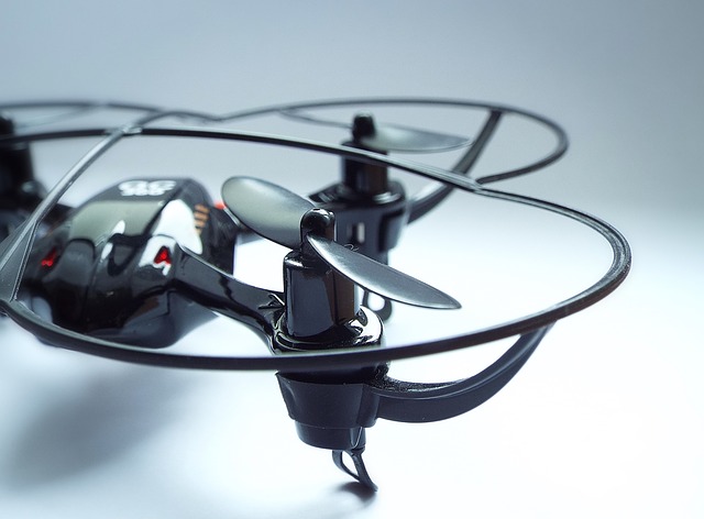 černý dron